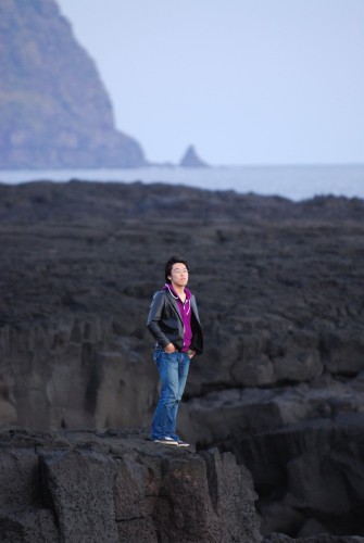 オカムラ「夕陽がオレを呼んでるゼ…!」